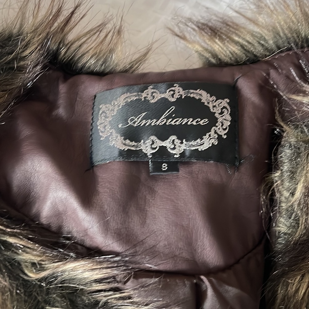 Vest - Picture 6 of 6